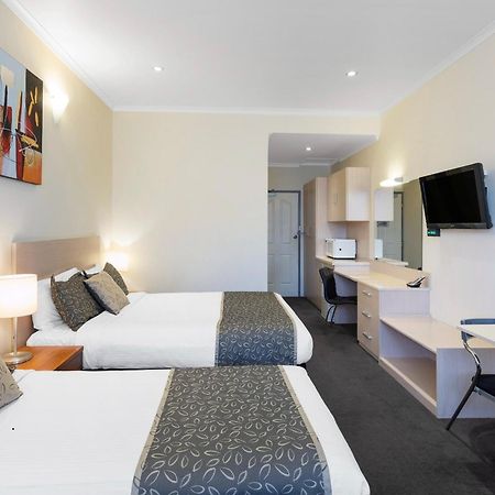 Adelaide Granada Motor Inn Екстер'єр фото