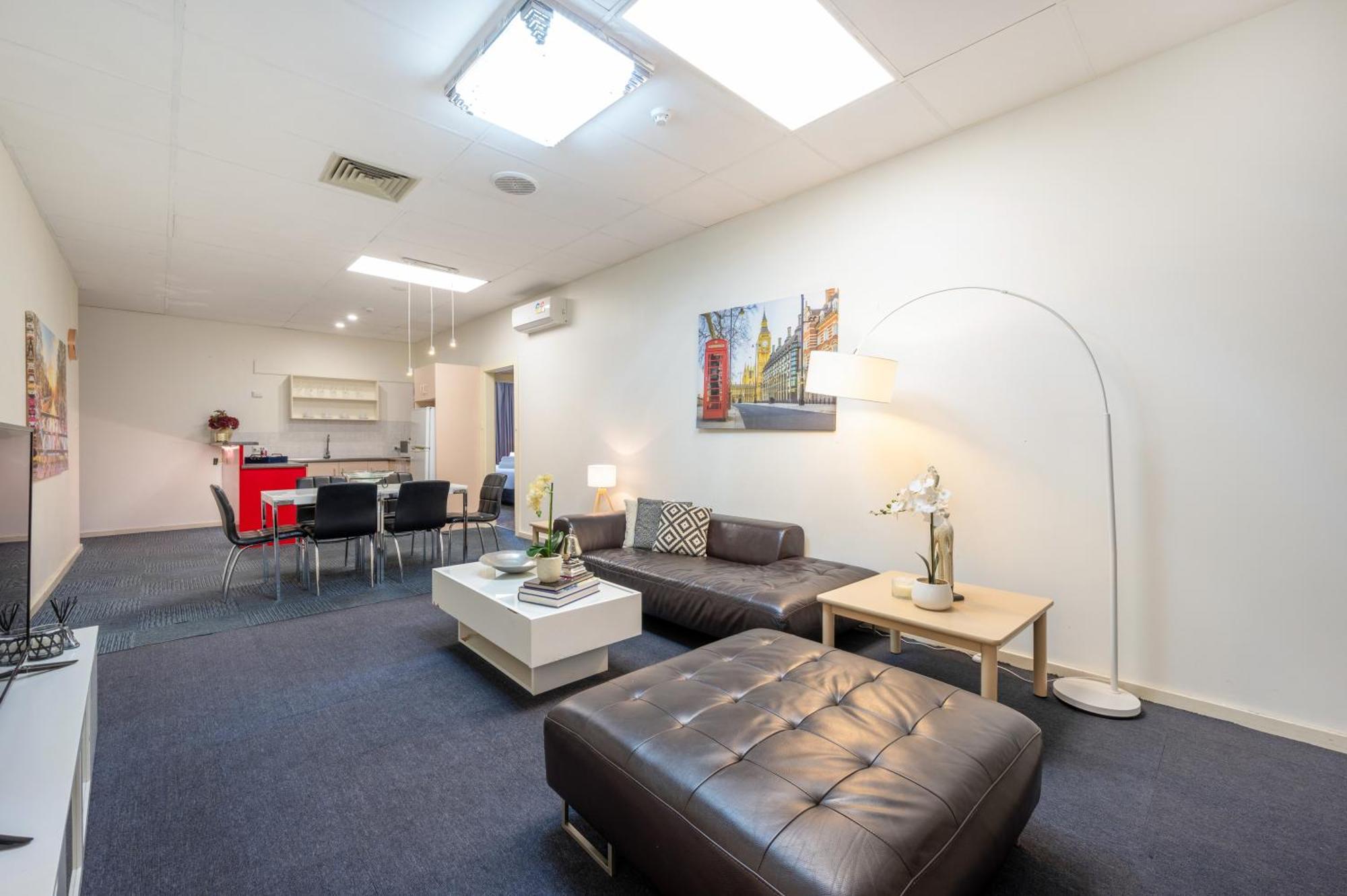 Adelaide Granada Motor Inn Екстер'єр фото