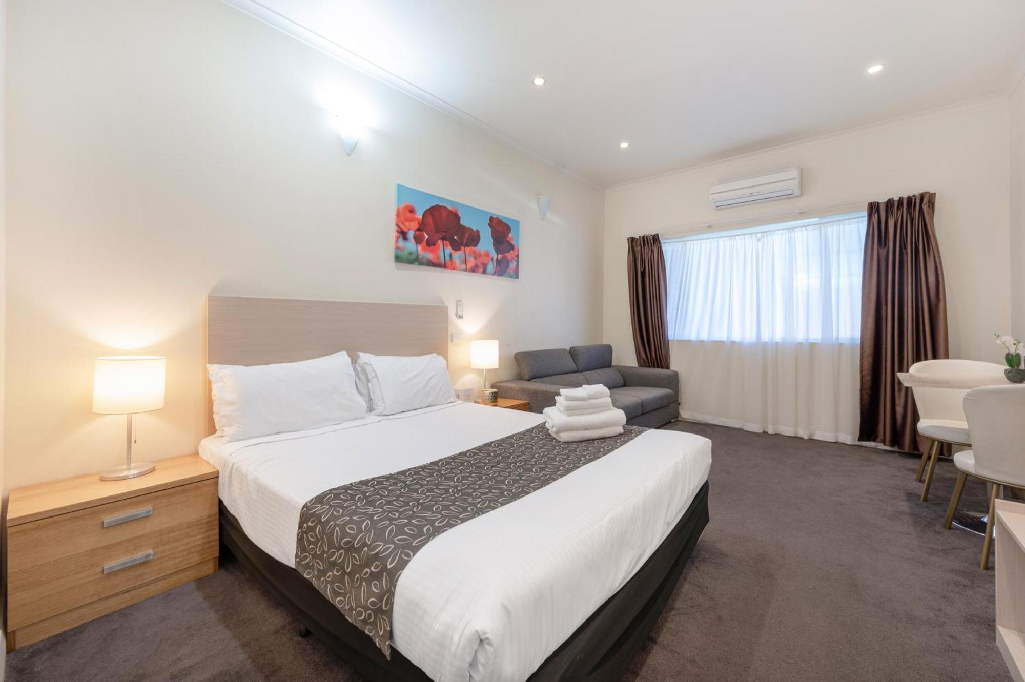 Adelaide Granada Motor Inn Екстер'єр фото