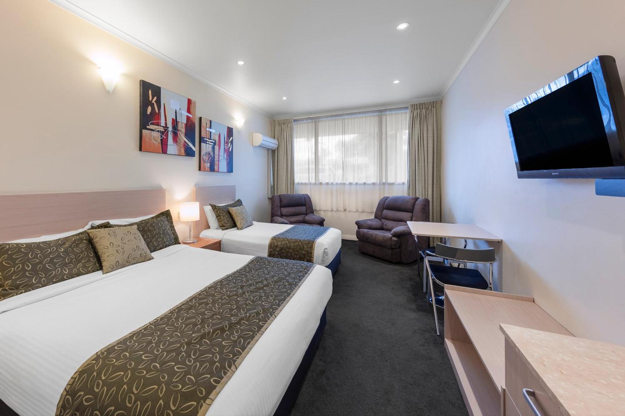 Adelaide Granada Motor Inn Екстер'єр фото