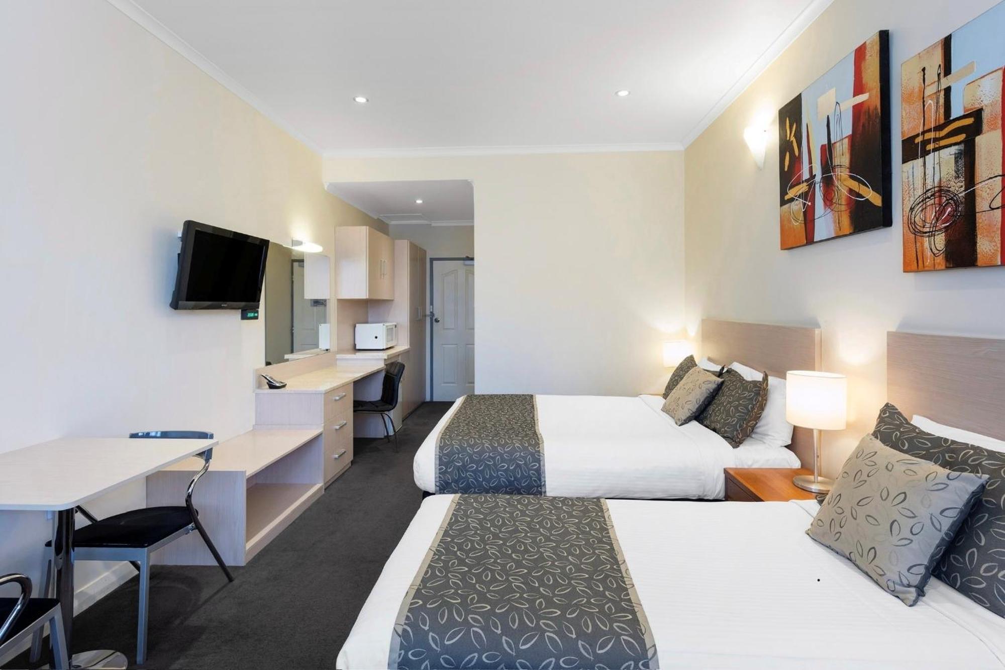 Adelaide Granada Motor Inn Екстер'єр фото