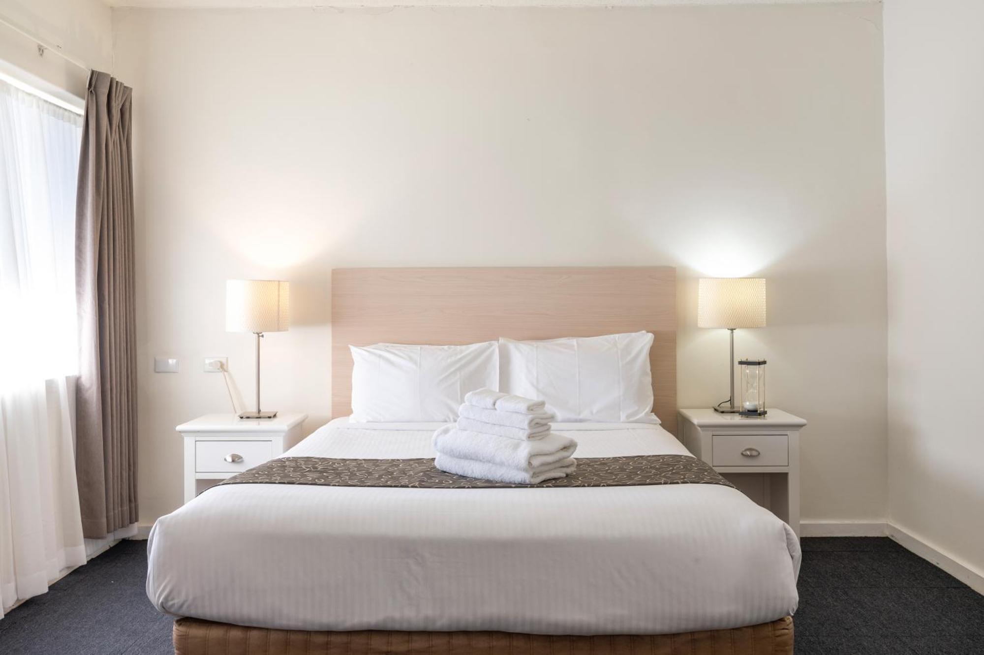 Adelaide Granada Motor Inn Екстер'єр фото