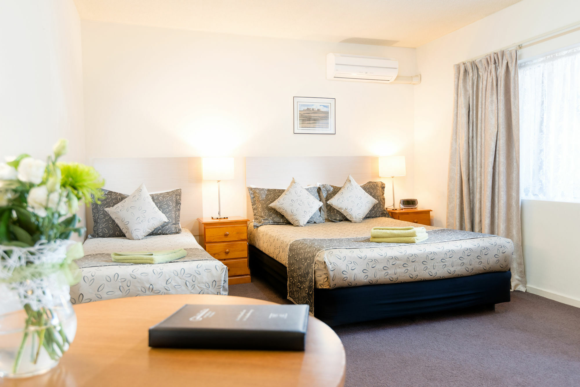 Adelaide Granada Motor Inn Екстер'єр фото