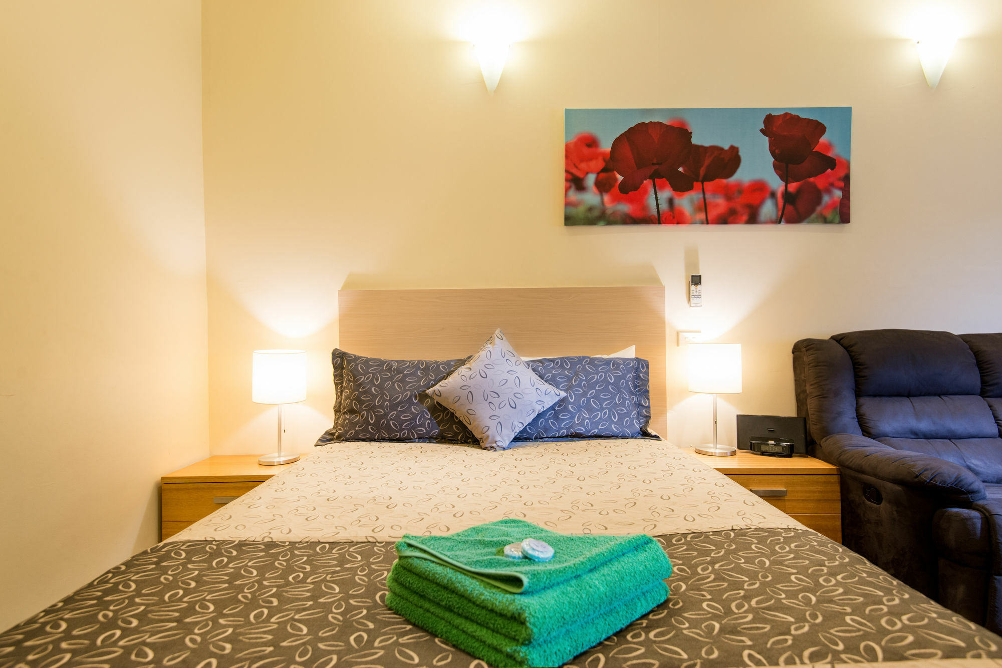 Adelaide Granada Motor Inn Екстер'єр фото