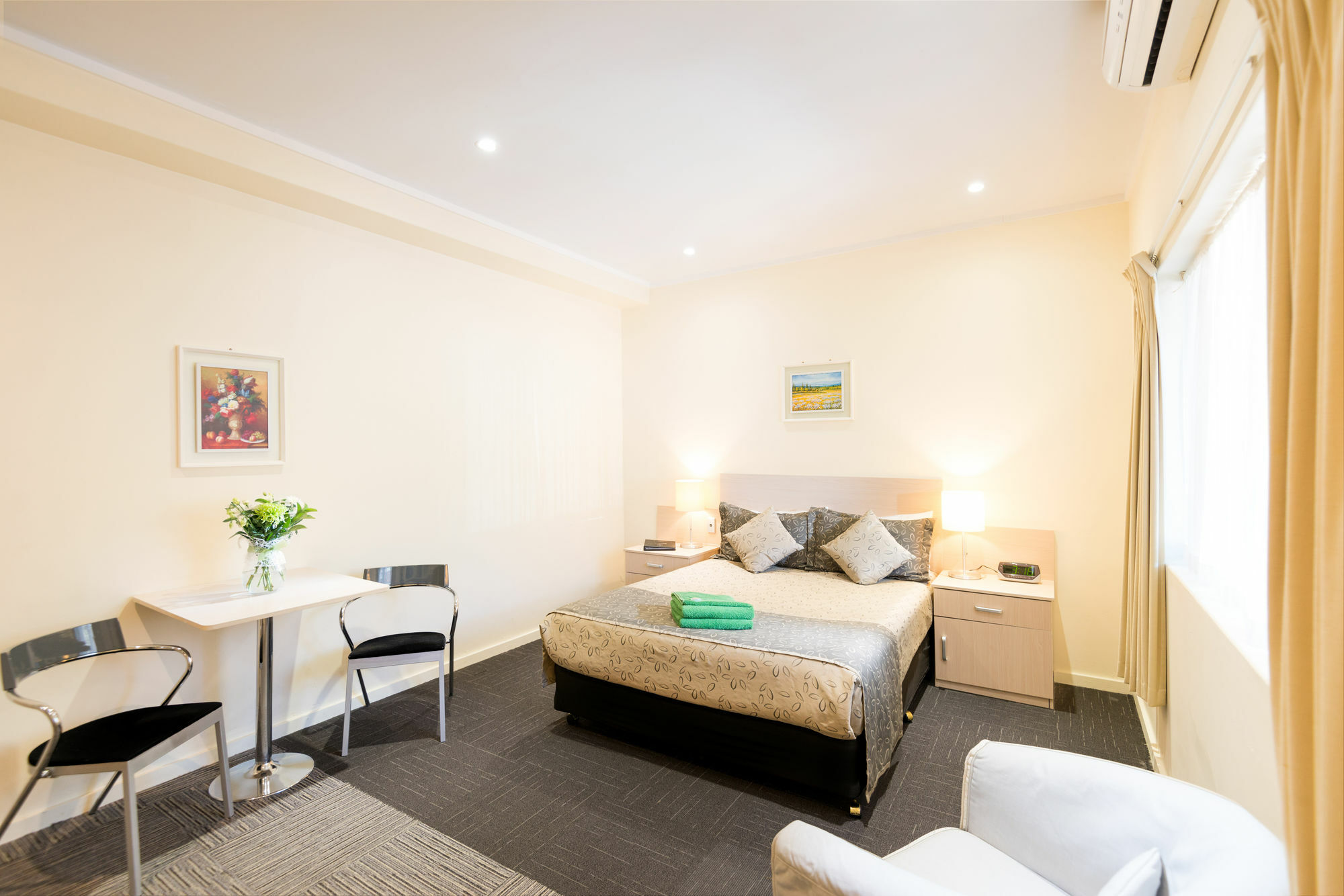 Adelaide Granada Motor Inn Екстер'єр фото