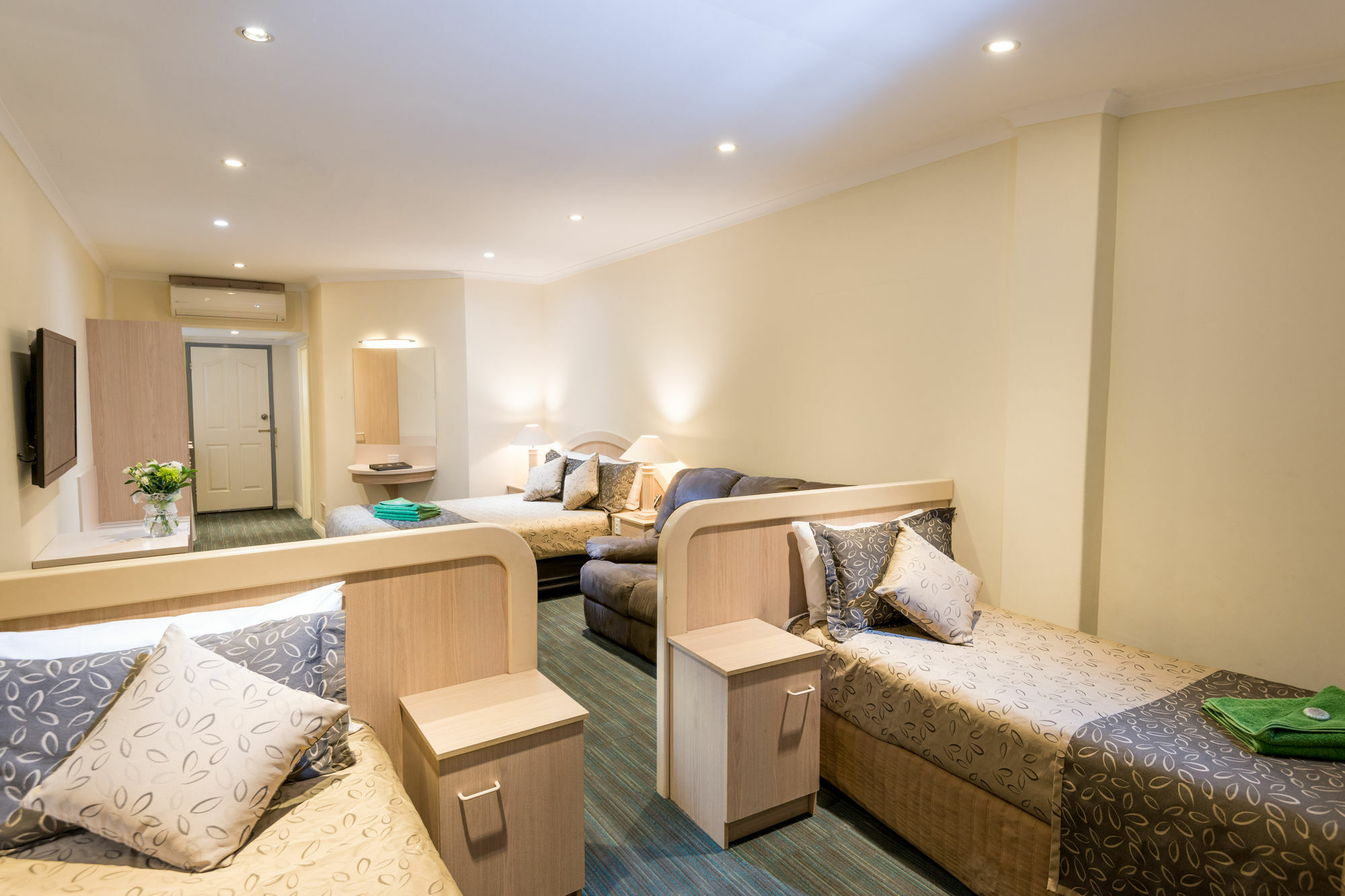 Adelaide Granada Motor Inn Екстер'єр фото